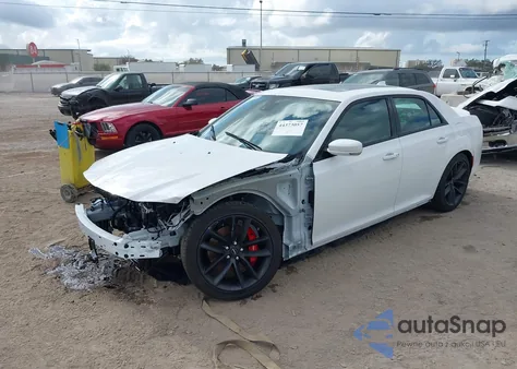 2023 Chrysler 300 300C из США, поврежденный, VIN 2C3CCAPJXPH501898